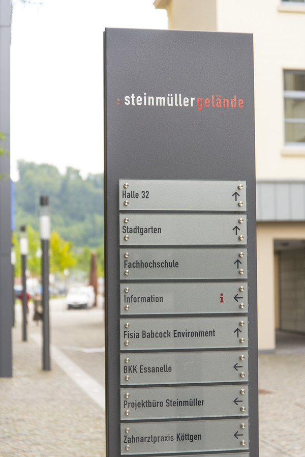Leitsystem Steinmüllergelände Gummersbach Stelen Design